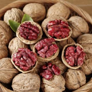 juglans regia -rubin